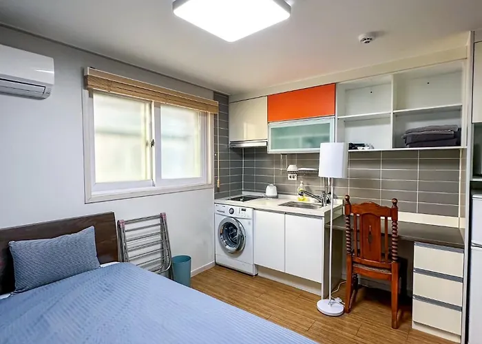 Bb Hongdae Line Hostel *