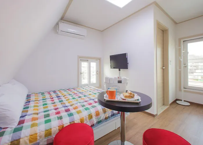 Bb Hongdae Line Hostel *