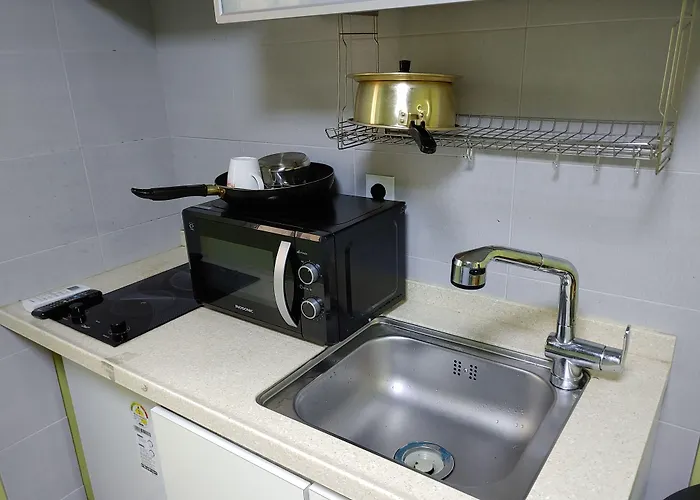 Bb Hongdae Line Hostel *
